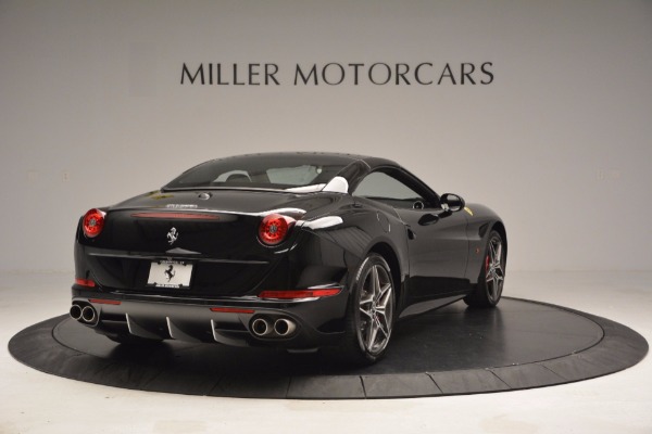 Used 2015 Ferrari California T for sale Sold at Pagani of Greenwich in Greenwich CT 06830 19