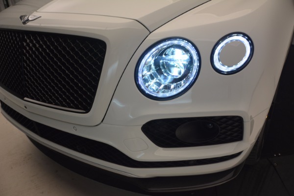 New 2018 Bentley Bentayga Black Edition for sale Sold at Pagani of Greenwich in Greenwich CT 06830 16