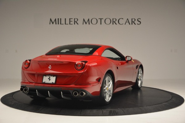 Used 2015 Ferrari California T for sale Sold at Pagani of Greenwich in Greenwich CT 06830 19