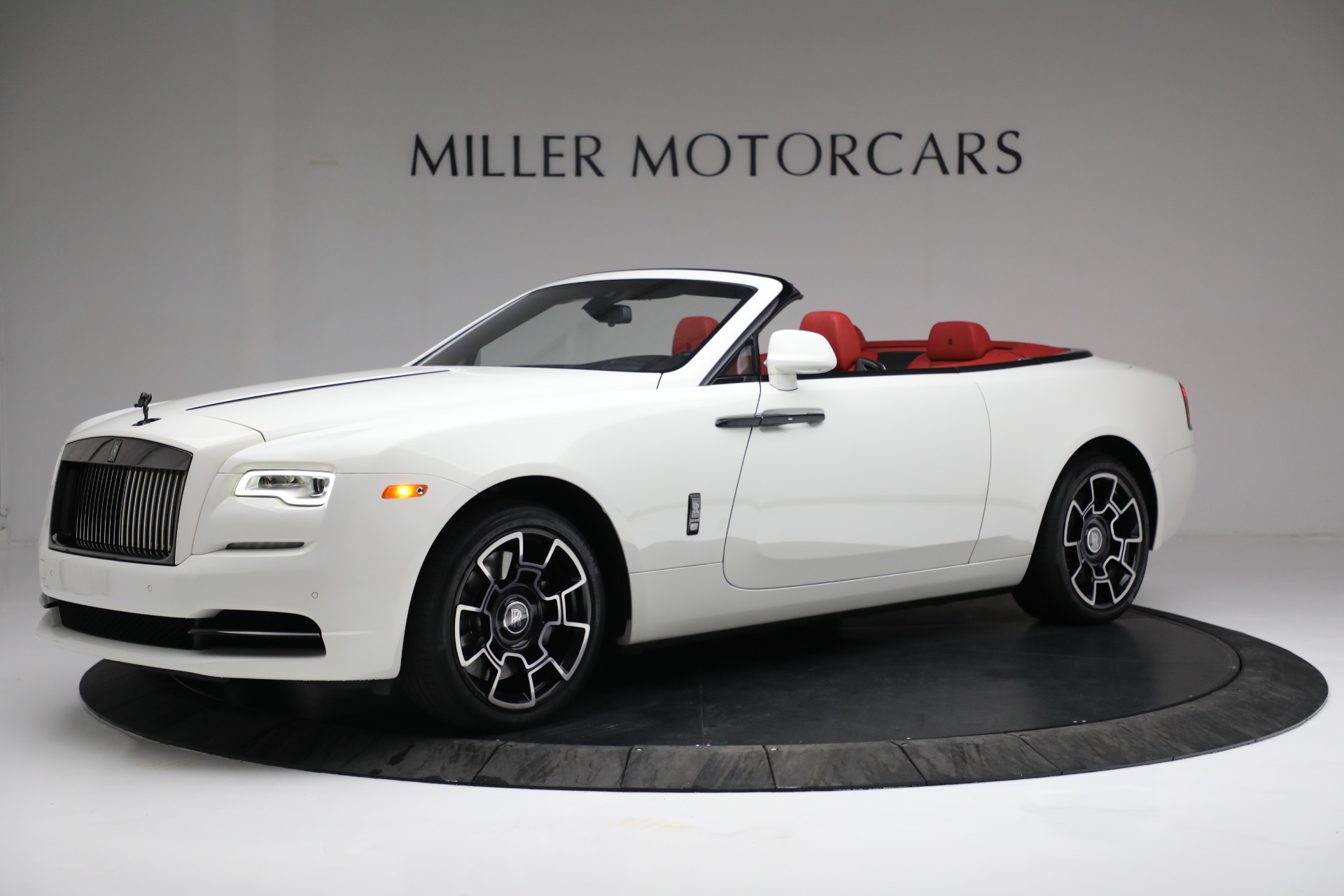 Used 2018 Rolls-Royce Dawn Black Badge for sale $289,895 at Pagani of Greenwich in Greenwich CT 06830 1