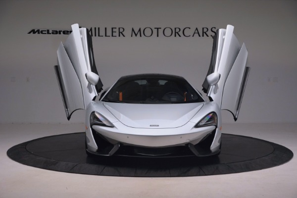 Used 2017 McLaren 570GT for sale $169,900 at Pagani of Greenwich in Greenwich CT 06830 13