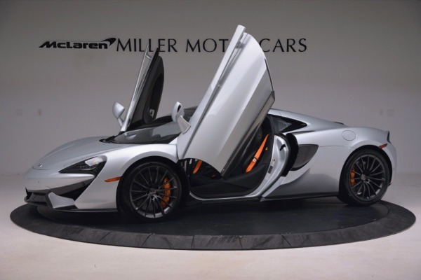 Used 2017 McLaren 570GT for sale $169,900 at Pagani of Greenwich in Greenwich CT 06830 14