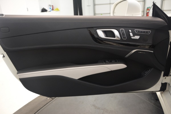 Used 2015 Mercedes-Benz SL-Class SL 550 for sale Sold at Pagani of Greenwich in Greenwich CT 06830 28