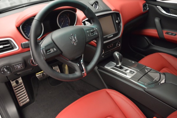 Used 2015 Maserati Ghibli S Q4 for sale Sold at Pagani of Greenwich in Greenwich CT 06830 13