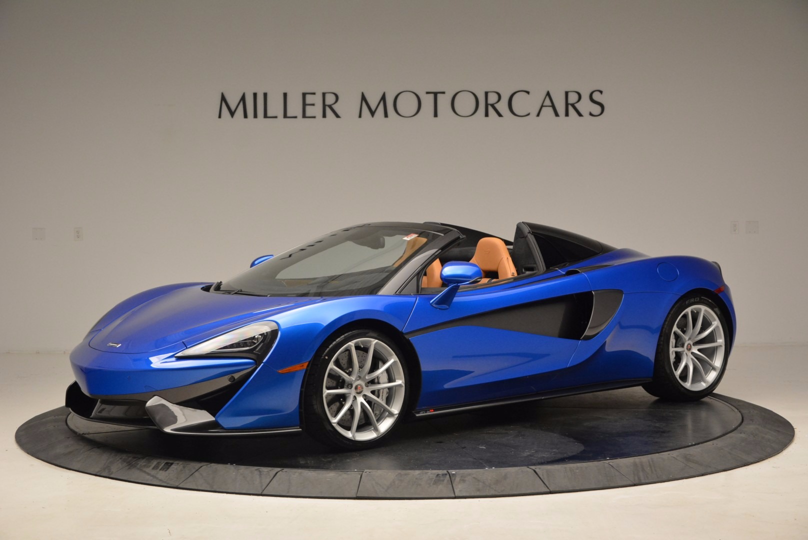 Used 2018 McLaren 570S Spider for sale Sold at Pagani of Greenwich in Greenwich CT 06830 1