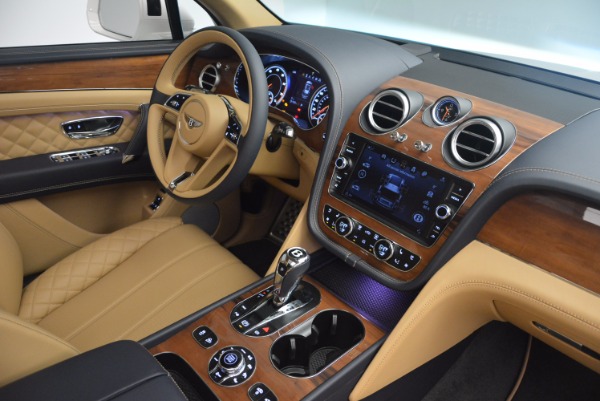 New 2018 Bentley Bentayga W12 Signature for sale Sold at Pagani of Greenwich in Greenwich CT 06830 28