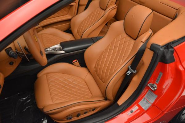 Used 2011 Ferrari California for sale Sold at Pagani of Greenwich in Greenwich CT 06830 27