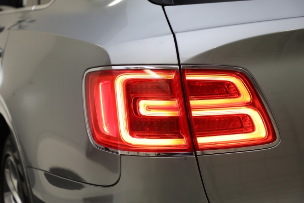 Used 2018 Bentley Bentayga W12 Signature Edition for sale Sold at Pagani of Greenwich in Greenwich CT 06830 16