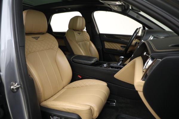 Used 2018 Bentley Bentayga W12 Signature Edition for sale Sold at Pagani of Greenwich in Greenwich CT 06830 23
