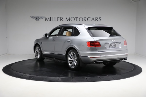 Used 2018 Bentley Bentayga W12 Signature Edition for sale Sold at Pagani of Greenwich in Greenwich CT 06830 5