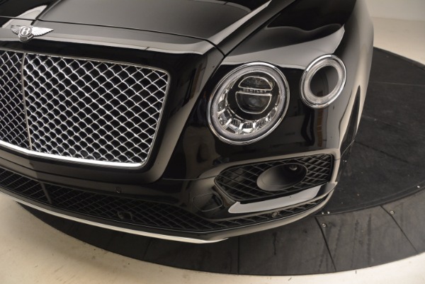 Used 2018 Bentley Bentayga Onyx Edition for sale Sold at Pagani of Greenwich in Greenwich CT 06830 14