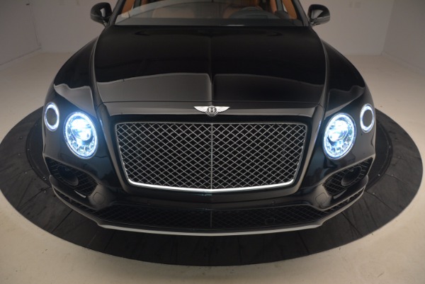 Used 2018 Bentley Bentayga Onyx Edition for sale Sold at Pagani of Greenwich in Greenwich CT 06830 16