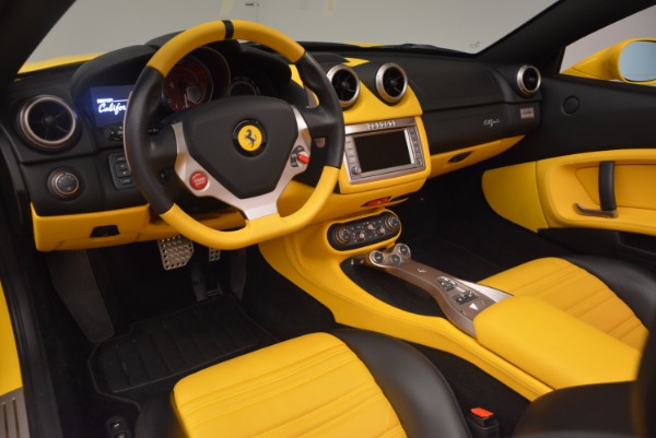 Used 2011 Ferrari California for sale Sold at Pagani of Greenwich in Greenwich CT 06830 25