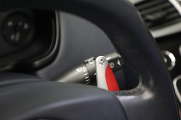 Used 2018 Aston Martin Vanquish S Volante for sale $259,900 at Pagani of Greenwich in Greenwich CT 06830 24