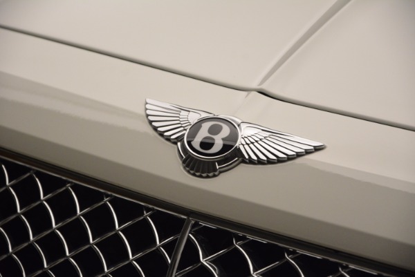 Used 2018 Bentley Bentayga Onyx for sale Call for price at Pagani of Greenwich in Greenwich CT 06830 15