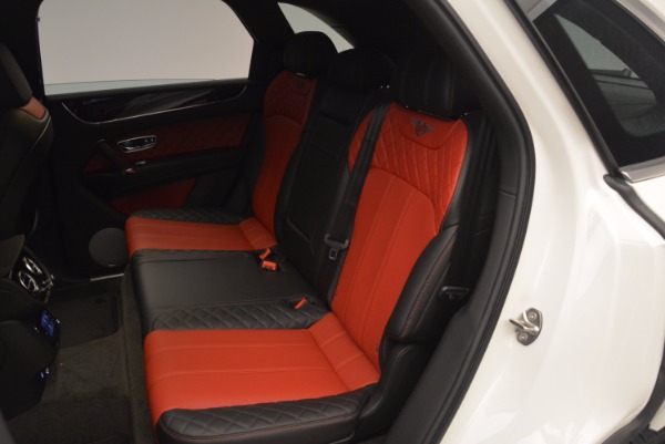 Used 2018 Bentley Bentayga Onyx for sale Call for price at Pagani of Greenwich in Greenwich CT 06830 23