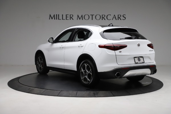 Used 2018 Alfa Romeo Stelvio Q4 for sale Sold at Pagani of Greenwich in Greenwich CT 06830 5