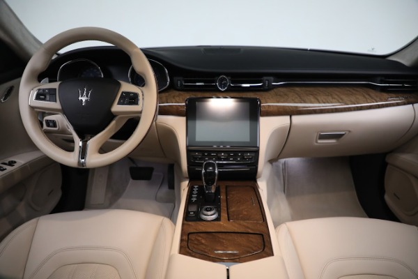 Used 2018 Maserati Quattroporte S Q4 GranLusso for sale Sold at Pagani of Greenwich in Greenwich CT 06830 24