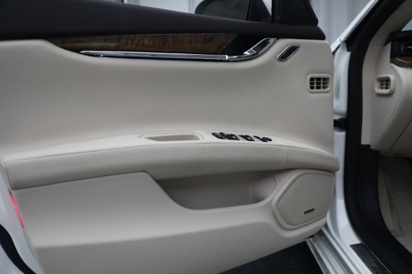 Used 2018 Maserati Quattroporte S Q4 GranLusso for sale Sold at Pagani of Greenwich in Greenwich CT 06830 27