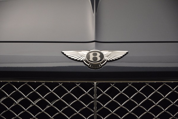 Used 2018 Bentley Bentayga Onyx for sale Sold at Pagani of Greenwich in Greenwich CT 06830 14