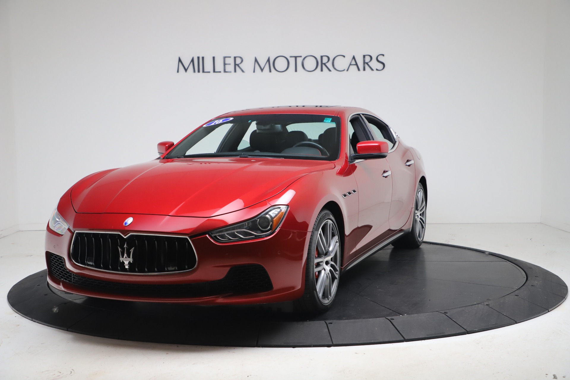 Used 2016 Maserati Ghibli S Q4 for sale $44,900 at Pagani of Greenwich in Greenwich CT 06830 1