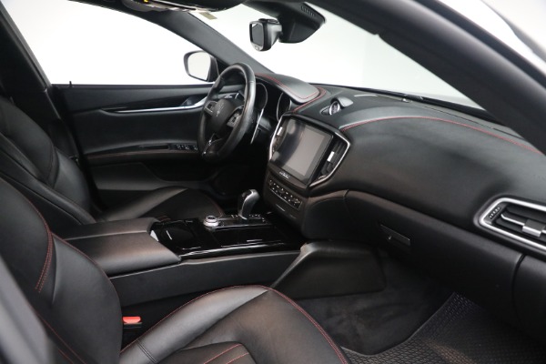 Used 2018 Maserati Ghibli S Q4 for sale $34,900 at Pagani of Greenwich in Greenwich CT 06830 16