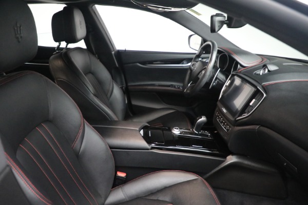 Used 2018 Maserati Ghibli S Q4 for sale $34,900 at Pagani of Greenwich in Greenwich CT 06830 17