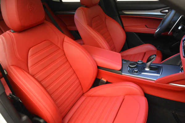New 2018 Alfa Romeo Stelvio Ti Sport Q4 for sale Sold at Pagani of Greenwich in Greenwich CT 06830 18