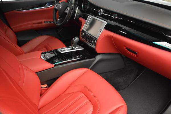 New 2016 Maserati Quattroporte S Q4 ******* DEALERS DEMO for sale Sold at Pagani of Greenwich in Greenwich CT 06830 21
