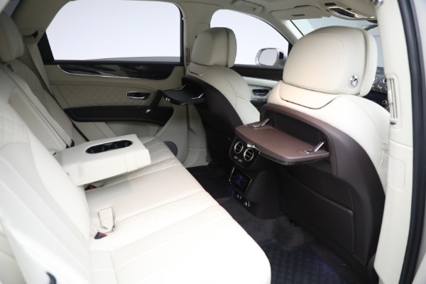 Used 2018 Bentley Bentayga Signature Edition for sale Sold at Pagani of Greenwich in Greenwich CT 06830 23