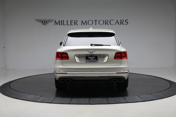 Used 2018 Bentley Bentayga Signature Edition for sale Sold at Pagani of Greenwich in Greenwich CT 06830 6