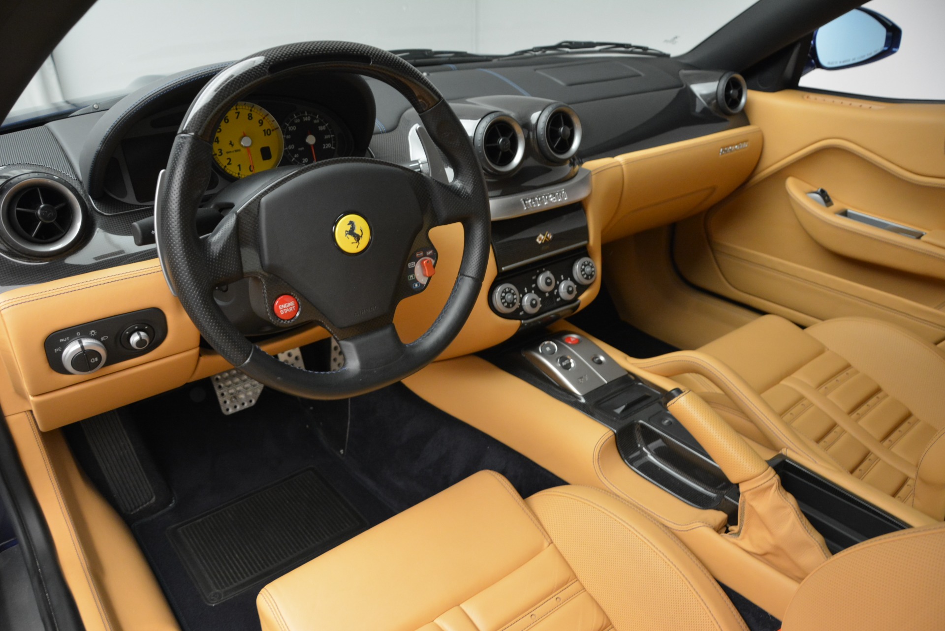 Ferrari 599 GTB салон