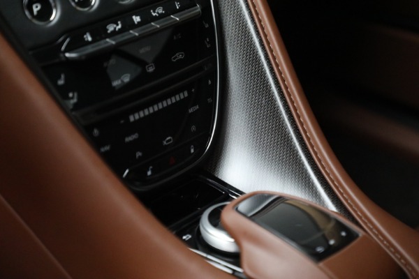 Used 2018 Aston Martin DB11 V12 for sale $127,900 at Pagani of Greenwich in Greenwich CT 06830 21
