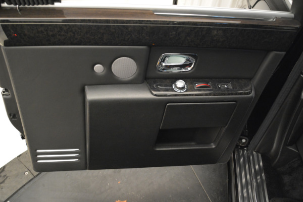 Used 2014 Rolls-Royce Phantom EWB for sale Sold at Pagani of Greenwich in Greenwich CT 06830 13