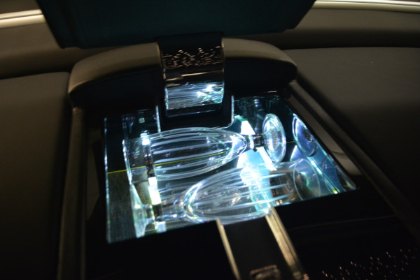 Used 2014 Rolls-Royce Phantom EWB for sale Sold at Pagani of Greenwich in Greenwich CT 06830 20