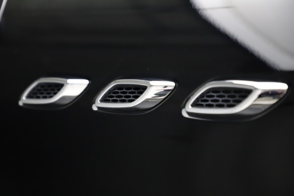 Used 2018 Maserati Levante Q4 GranSport for sale Sold at Pagani of Greenwich in Greenwich CT 06830 17