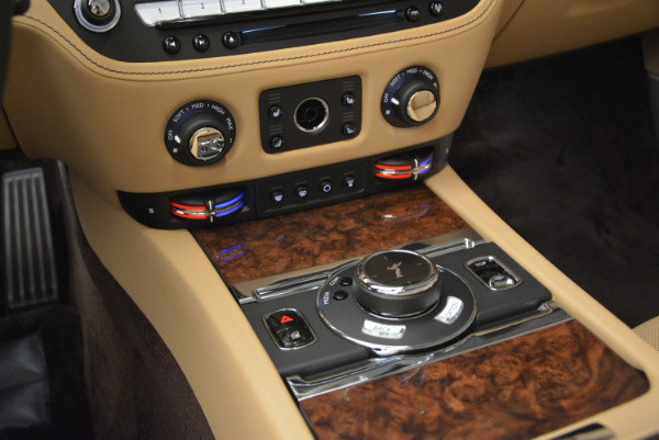 Used 2018 Rolls-Royce Dawn for sale Sold at Pagani of Greenwich in Greenwich CT 06830 25