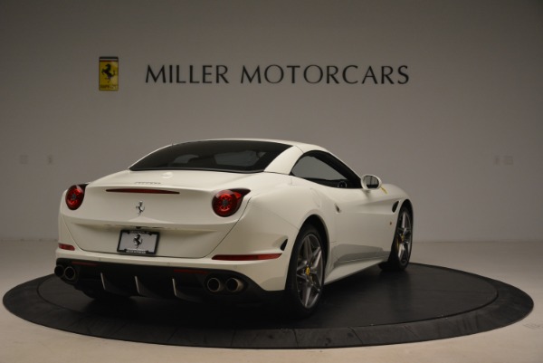 Used 2015 Ferrari California T for sale Sold at Pagani of Greenwich in Greenwich CT 06830 19