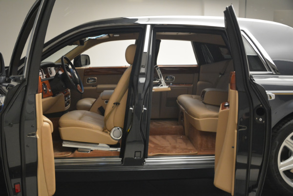 Used 2013 Rolls-Royce Phantom for sale Sold at Pagani of Greenwich in Greenwich CT 06830 12