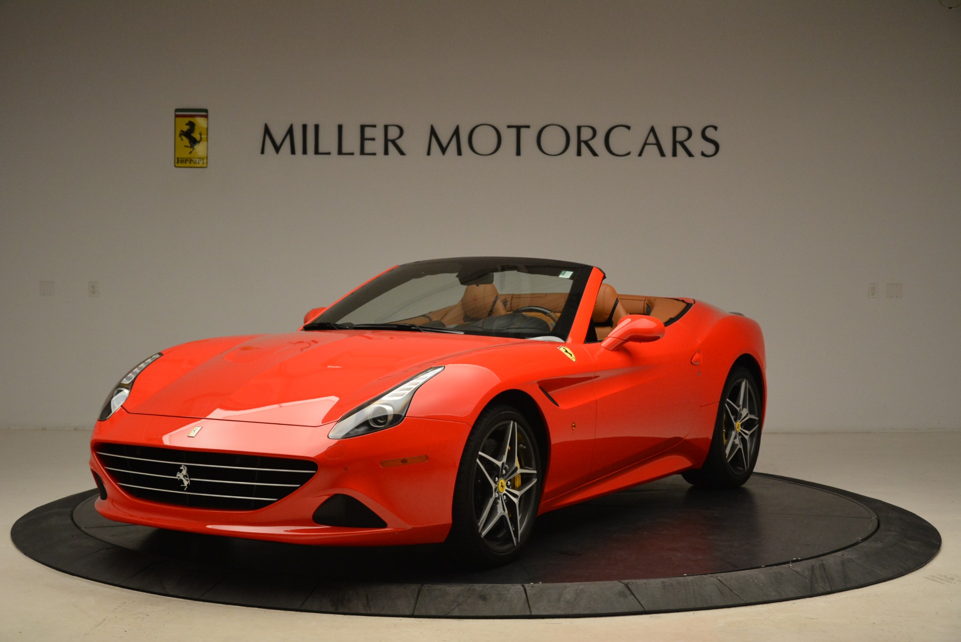 Used 2015 Ferrari California T for sale Sold at Pagani of Greenwich in Greenwich CT 06830 1