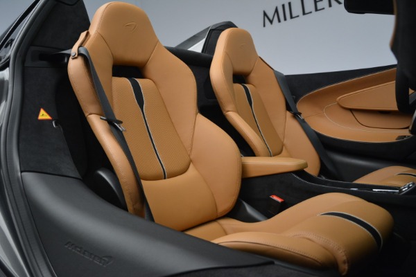 Used 2018 McLaren 570S Spider for sale Sold at Pagani of Greenwich in Greenwich CT 06830 27