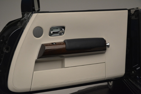 Used 2014 Rolls-Royce Phantom Drophead Coupe for sale Sold at Pagani of Greenwich in Greenwich CT 06830 25