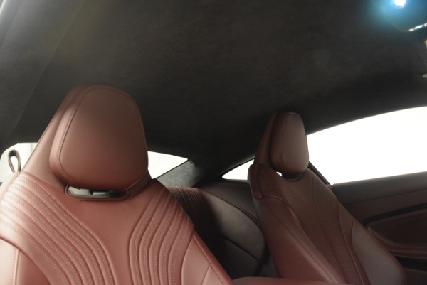 Used 2018 Aston Martin DB11 V12 for sale $167,990 at Pagani of Greenwich in Greenwich CT 06830 19