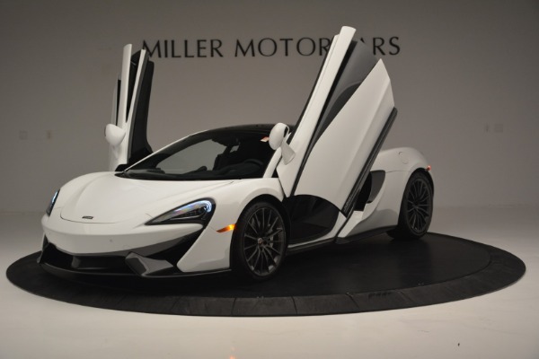 Used 2018 McLaren 570GT for sale Sold at Pagani of Greenwich in Greenwich CT 06830 14