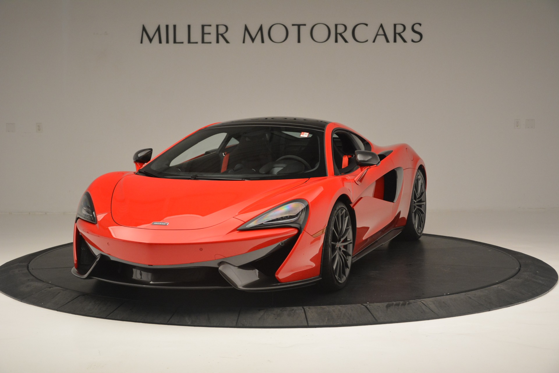 Used 2018 McLaren 570GT for sale Sold at Pagani of Greenwich in Greenwich CT 06830 1