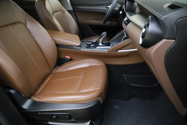 Used 2018 Alfa Romeo Stelvio Ti Q4 for sale Sold at Pagani of Greenwich in Greenwich CT 06830 24