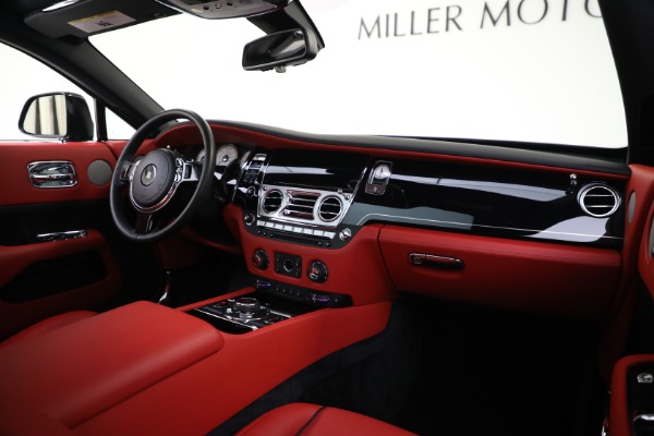 Used 2018 Rolls-Royce Wraith for sale $197,900 at Pagani of Greenwich in Greenwich CT 06830 18