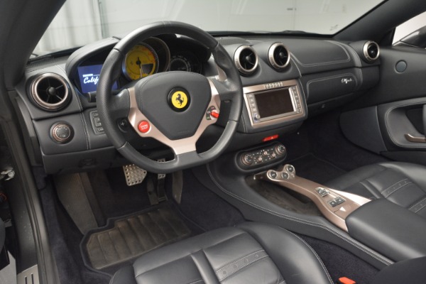 Used 2013 Ferrari California 30 for sale Sold at Pagani of Greenwich in Greenwich CT 06830 25