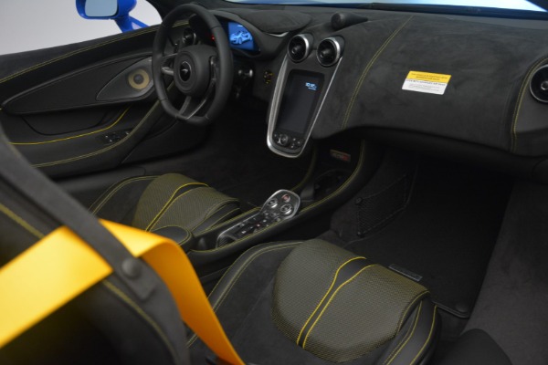 Used 2019 McLaren 570S Spider Convertible for sale $189,900 at Pagani of Greenwich in Greenwich CT 06830 27