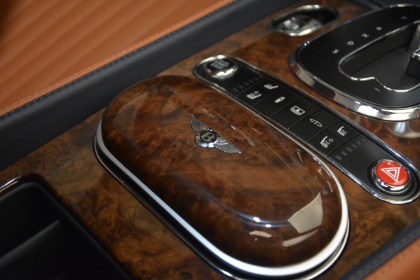 New 2018 Bentley Flying Spur V8 for sale Sold at Pagani of Greenwich in Greenwich CT 06830 25